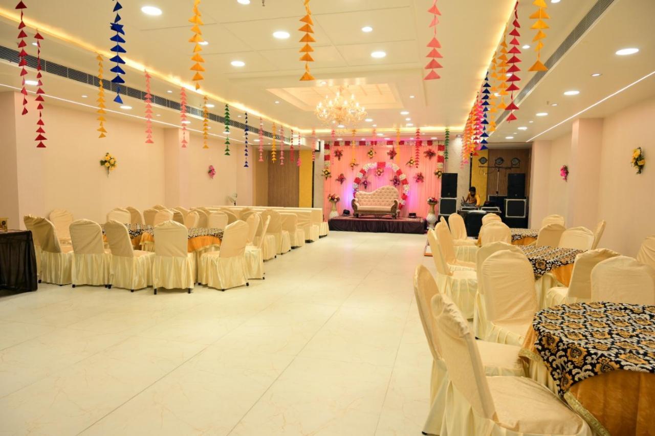 Hotel Kapson Palace Bareilly Exterior photo